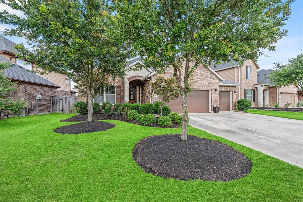 18810 Peachleaf Willow Trace, Cypress, Texas image 2