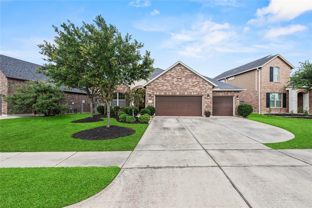 18810 Peachleaf Willow Trace, Cypress, Texas image 3