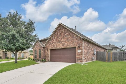 Single Family Residence in Tomball TX 22718 Newcourt Place Street.jpg
