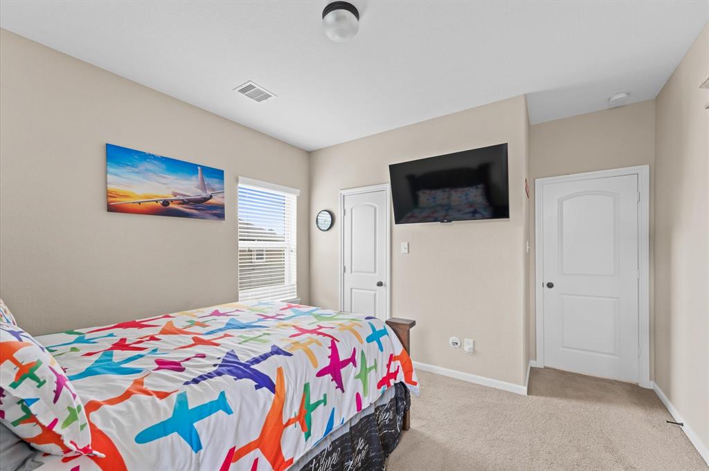 130 S Sawbridge Circle, Spring, Texas image 28