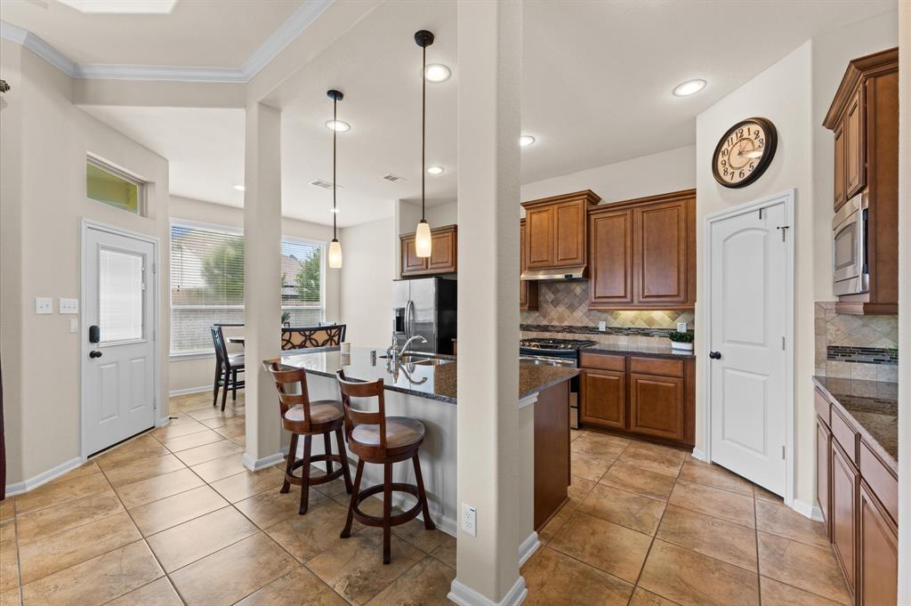 130 S Sawbridge Circle, Spring, Texas image 15