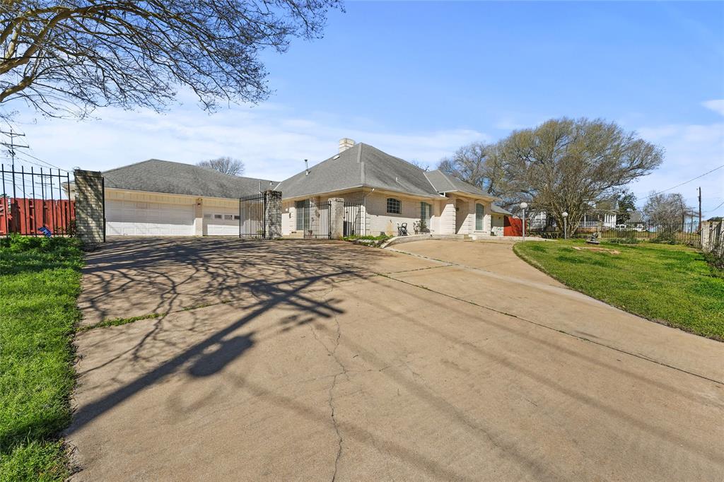 1908 Church Street, Brenham, Texas image 18