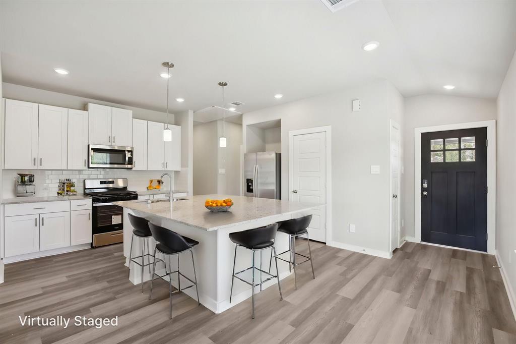 348 Willow Sage Court, Montgomery, Texas image 1
