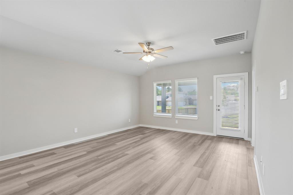 348 Willow Sage Court, Montgomery, Texas image 7