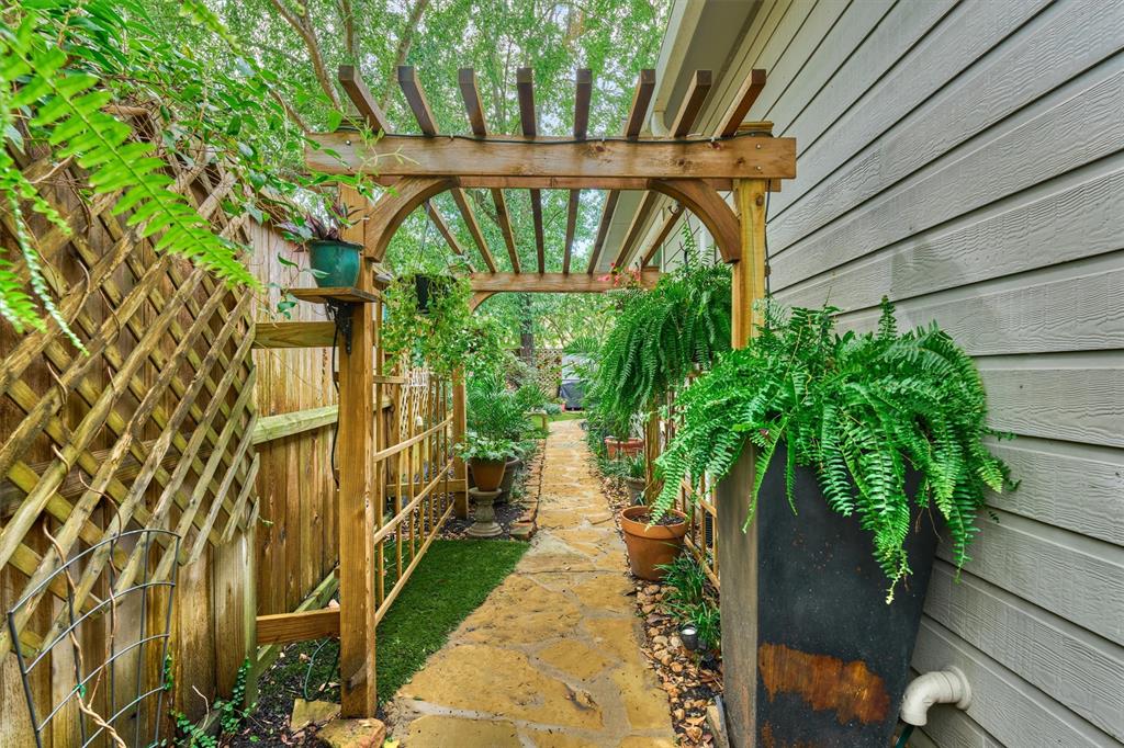 3 Ivy Garden Street, The Woodlands, Texas image 35