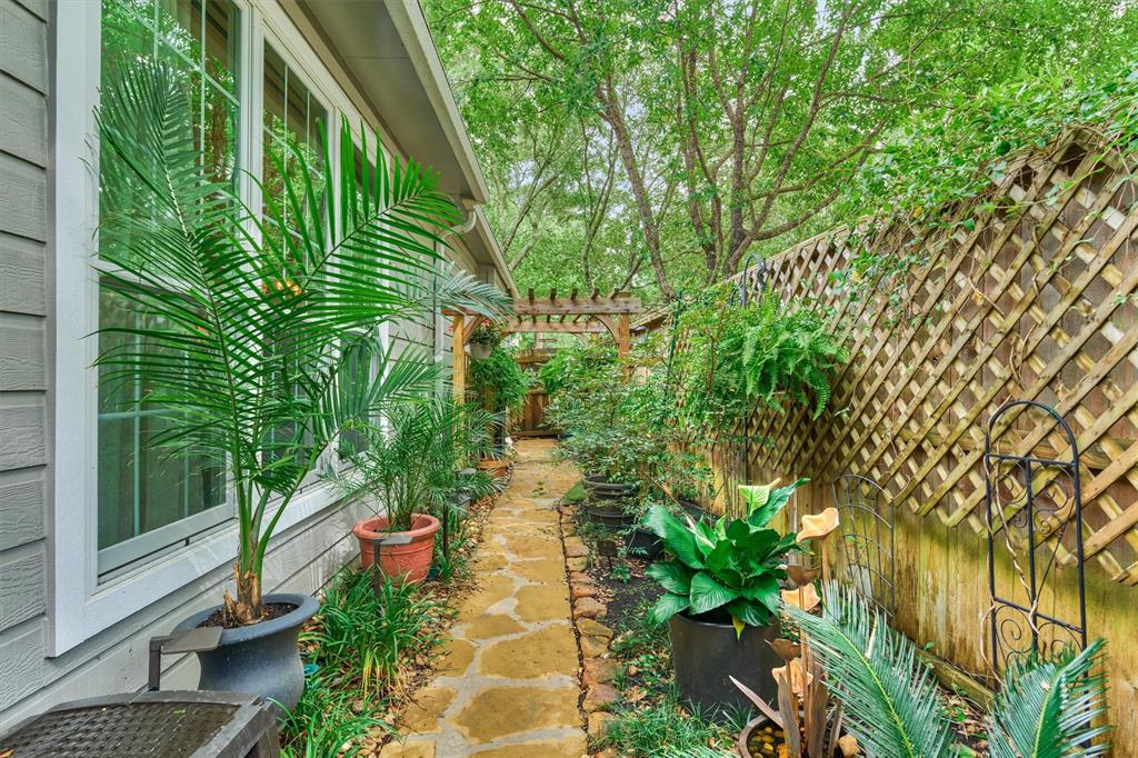 3 Ivy Garden Street, The Woodlands, Texas image 36