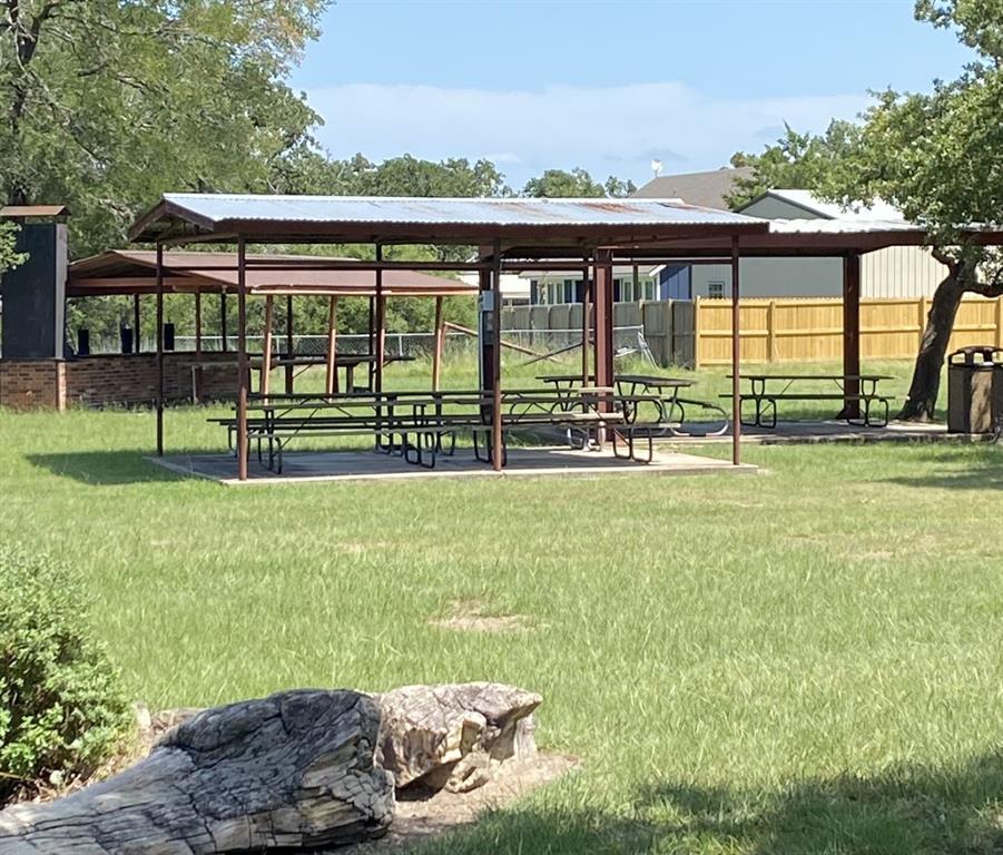 Photo 17 of 20 of 435 Leaning Oak Lane mobile home