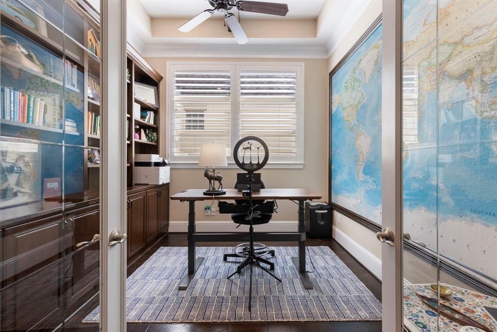 223 Sonoma Court, The Woodlands, Texas image 6