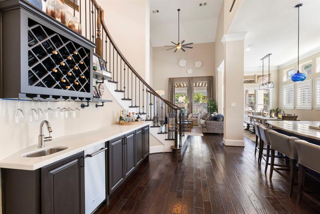223 Sonoma Court, The Woodlands, Texas image 9