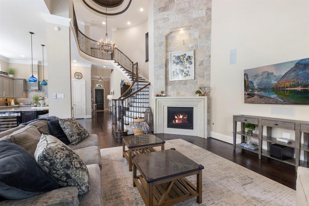 223 Sonoma Court, The Woodlands, Texas image 14