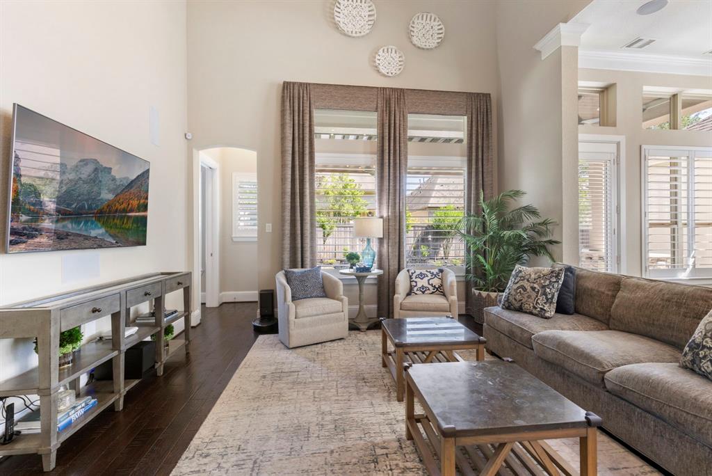 223 Sonoma Court, The Woodlands, Texas image 12
