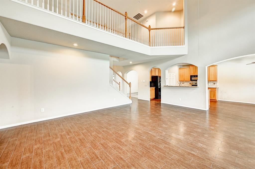 1752 Cypress Meadows Drive, Dickinson, Texas image 17