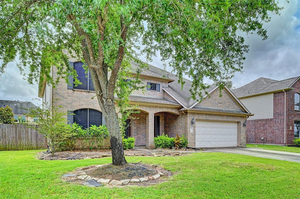 1752 Cypress Meadows Drive, Dickinson, Texas image 2