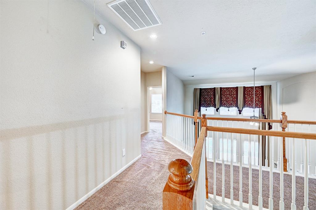 1752 Cypress Meadows Drive, Dickinson, Texas image 27