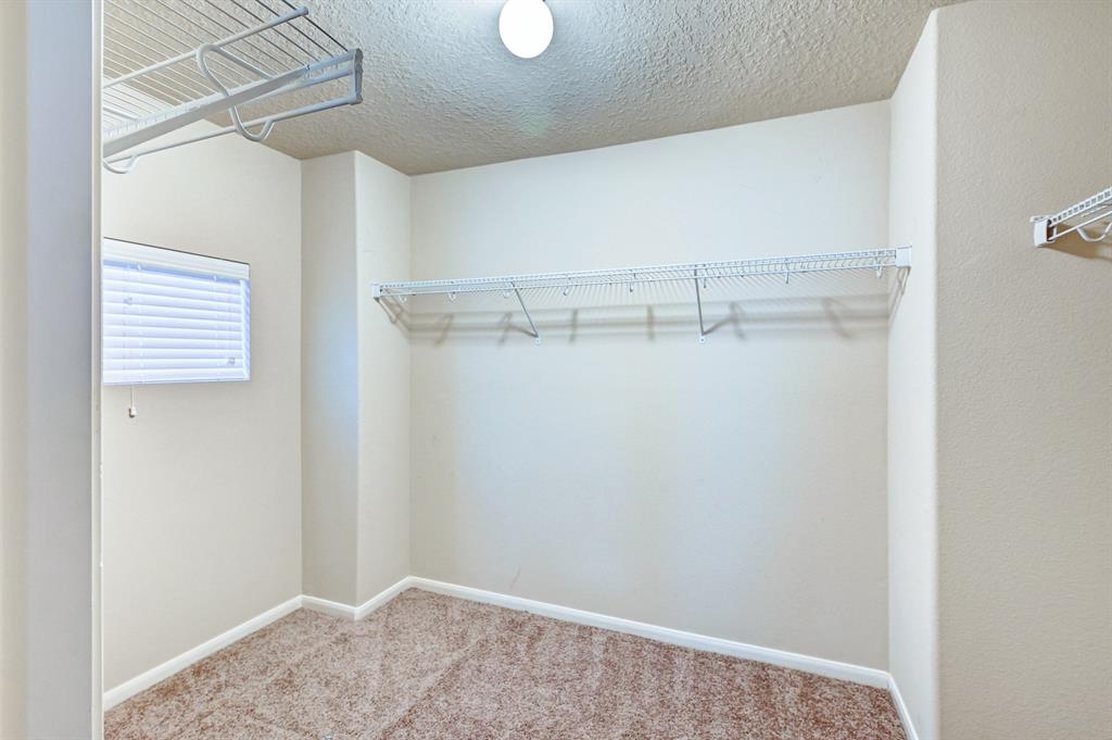1752 Cypress Meadows Drive, Dickinson, Texas image 40