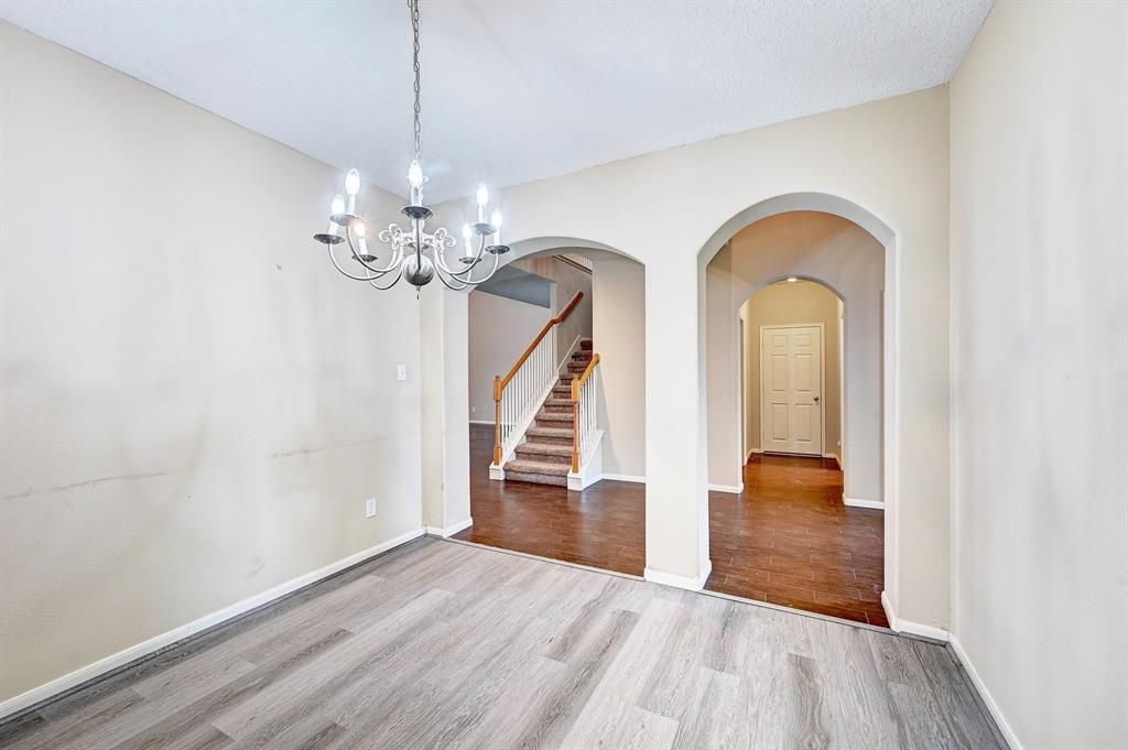 1752 Cypress Meadows Drive, Dickinson, Texas image 14