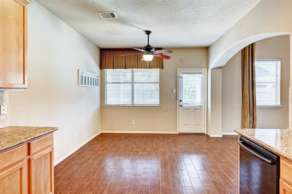 1752 Cypress Meadows Drive, Dickinson, Texas image 23
