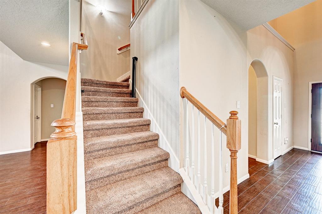 1752 Cypress Meadows Drive, Dickinson, Texas image 26
