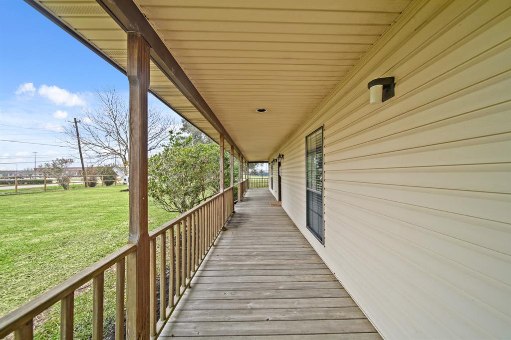 6903 Lewis Lane