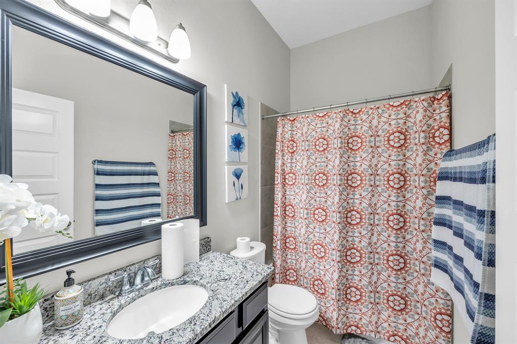 5803 Platinum Lakes Court, Rosenberg, Texas image 24