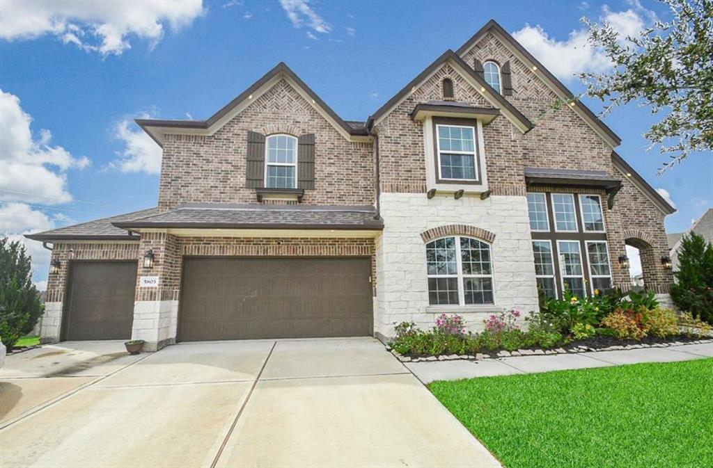 5803 Platinum Lakes Court, Rosenberg, Texas image 1