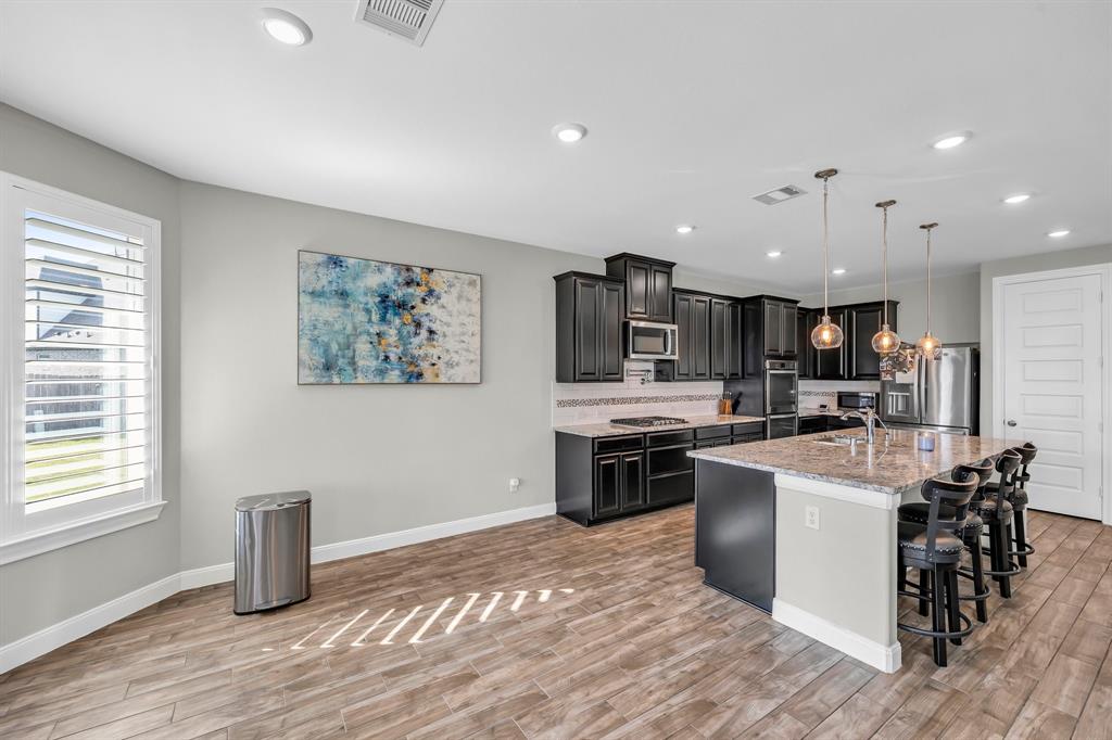 5803 Platinum Lakes Court, Rosenberg, Texas image 7