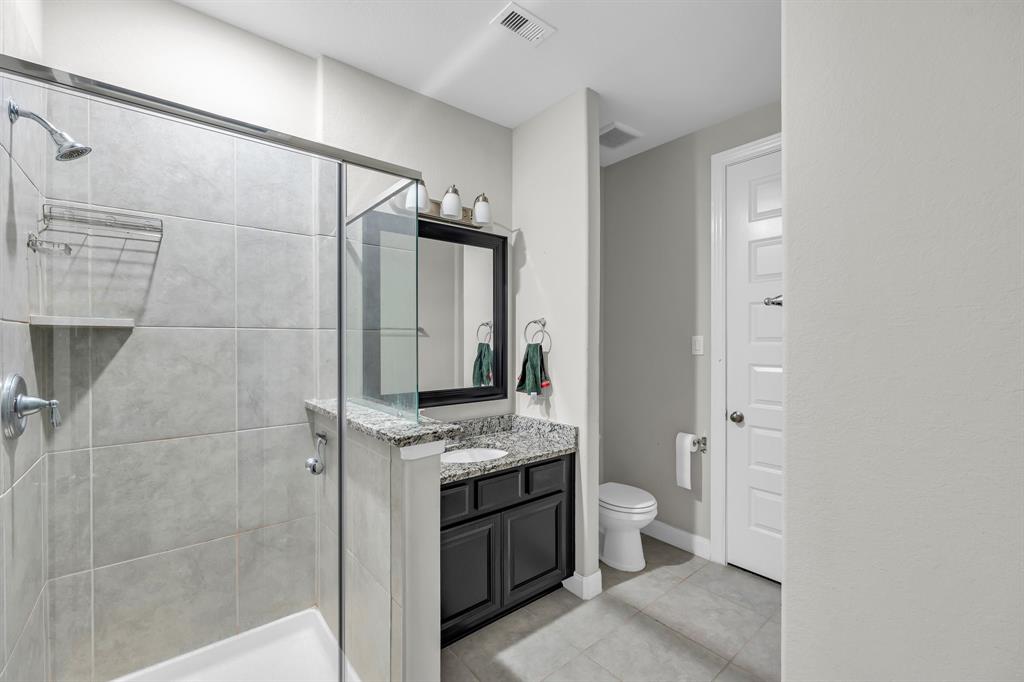 5803 Platinum Lakes Court, Rosenberg, Texas image 28