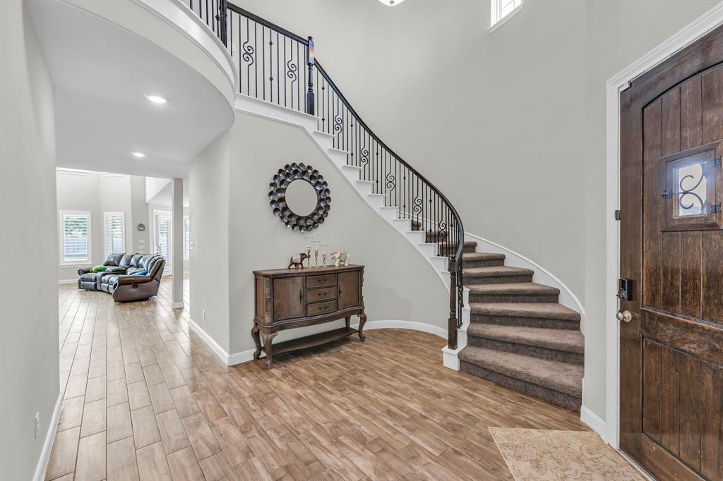 5803 Platinum Lakes Court, Rosenberg, Texas image 2