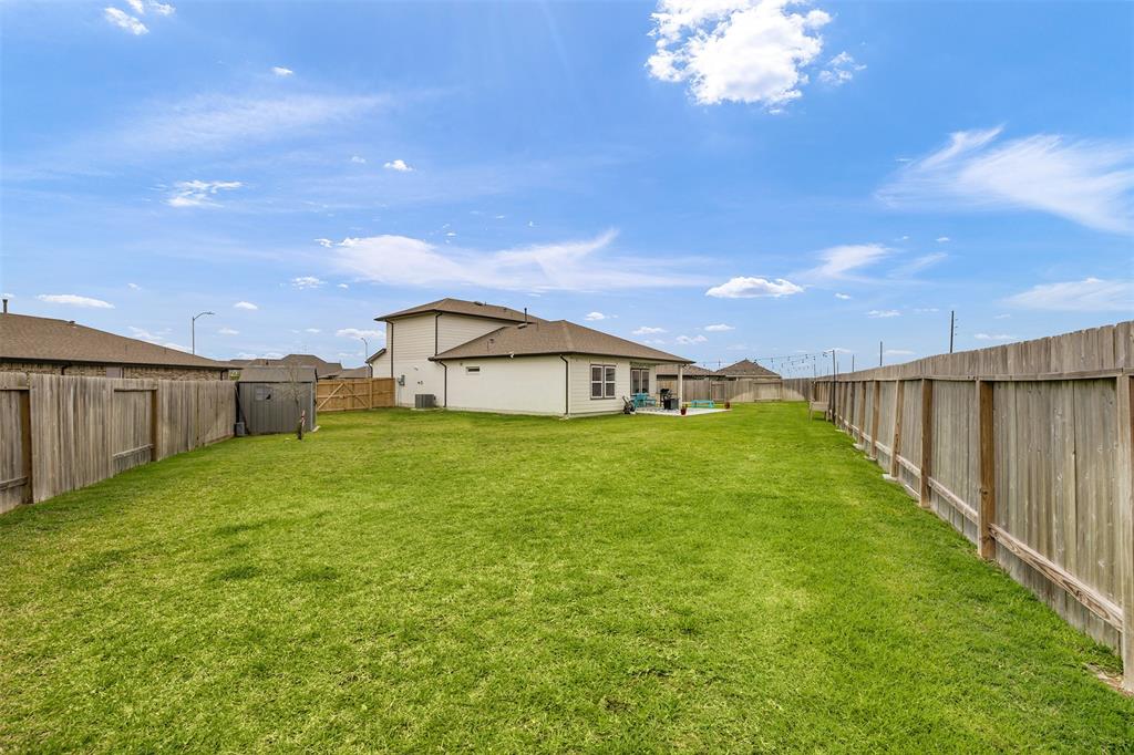 502 Rain Cloud Drive, Baytown, Texas image 18