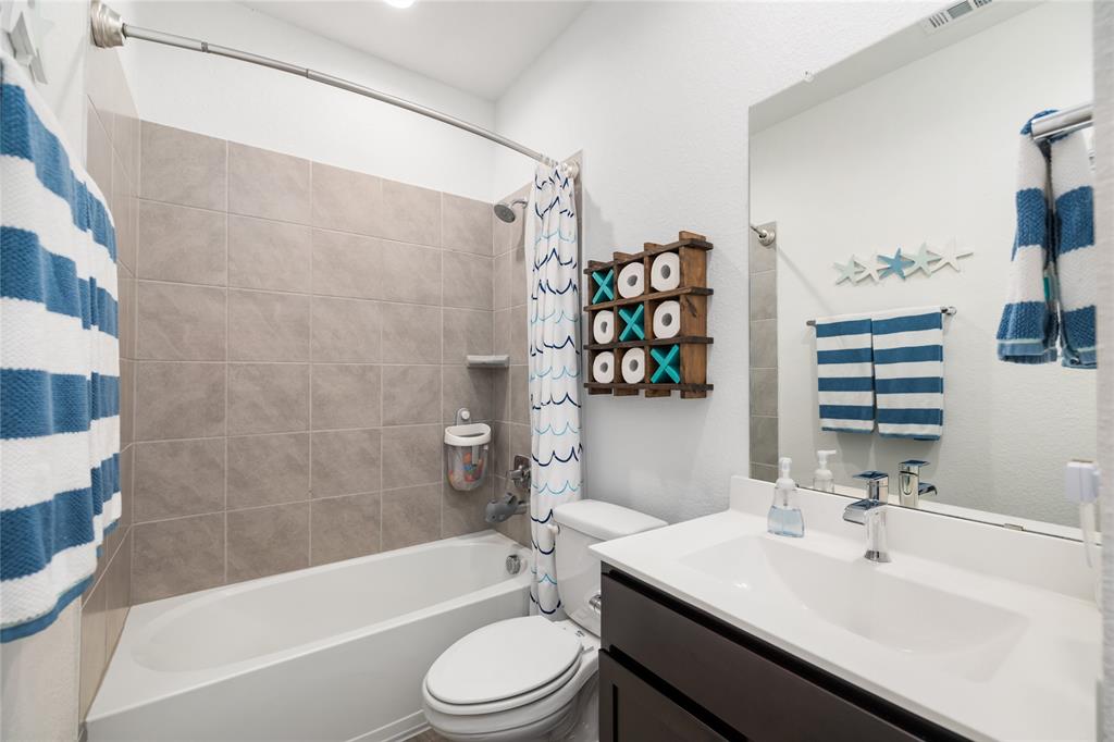 502 Rain Cloud Drive, Baytown, Texas image 10