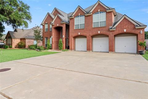 A home in Lake Jackson