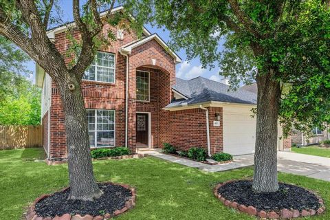 Single Family Residence in Dickinson TX 405 Sun River Lane 2.jpg