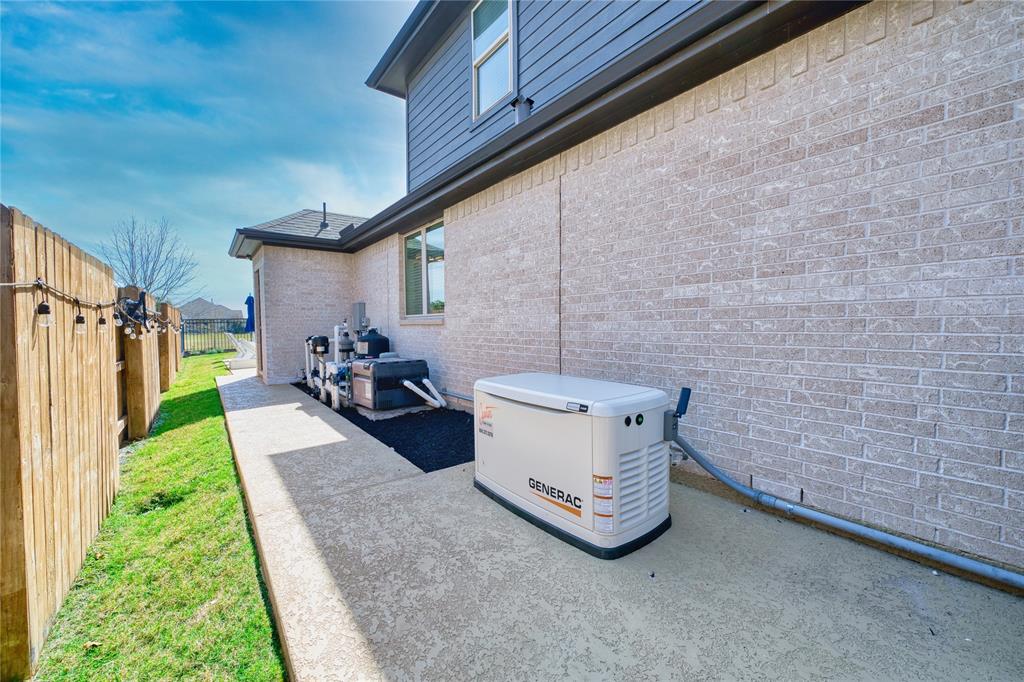 23935 Birchwood Lake Lane, Katy, Texas image 32
