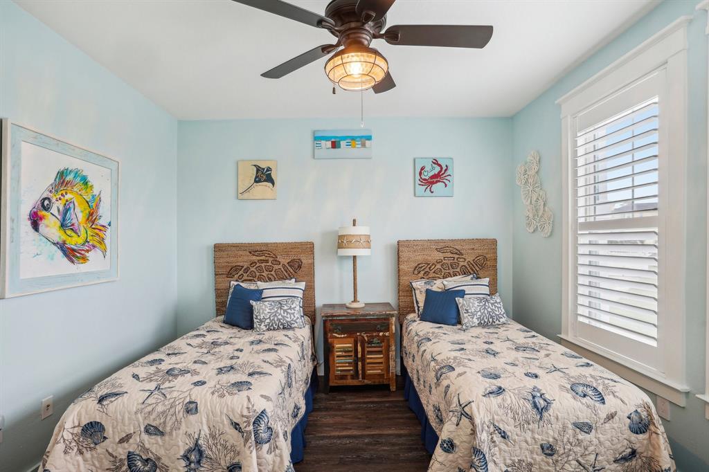 4231 Pointe West Drive #101, Galveston, Texas image 20