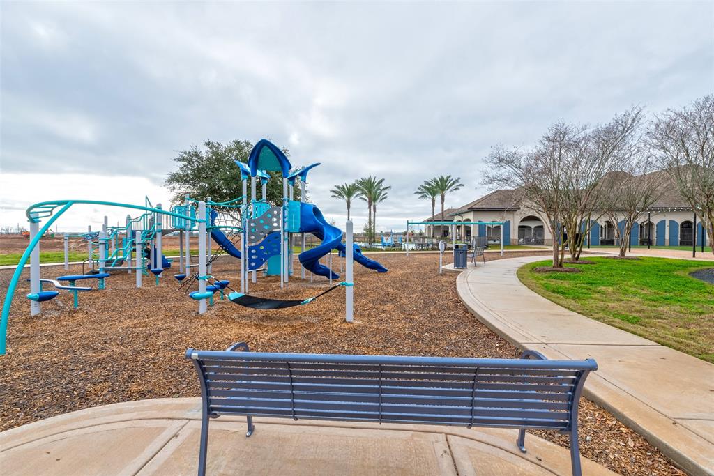 18843 Brego Lane, Tomball, Texas image 7