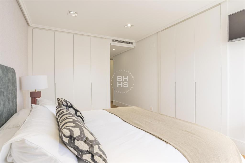 28001, Spain, 4 Bedrooms Bedrooms, ,5 BathroomsBathrooms,Residential,Active,173780