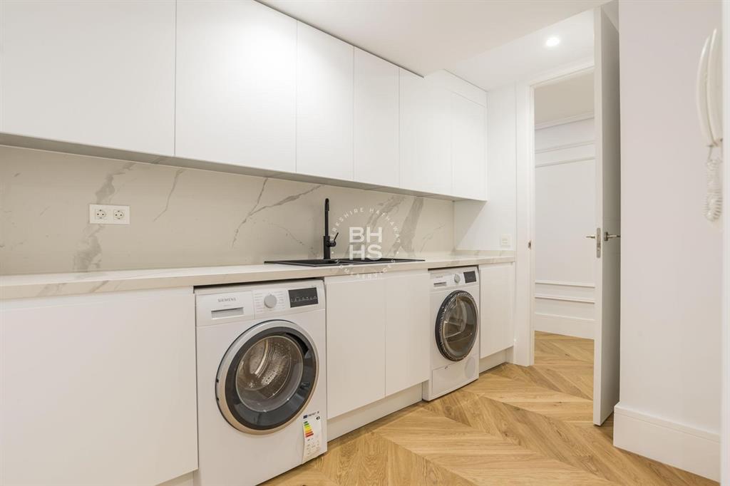 28001, Spain, 4 Bedrooms Bedrooms, ,5 BathroomsBathrooms,Residential,Active,173780