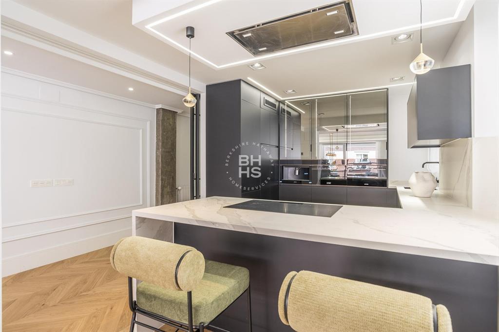 28001, Spain, 4 Bedrooms Bedrooms, ,5 BathroomsBathrooms,Residential,Active,173780