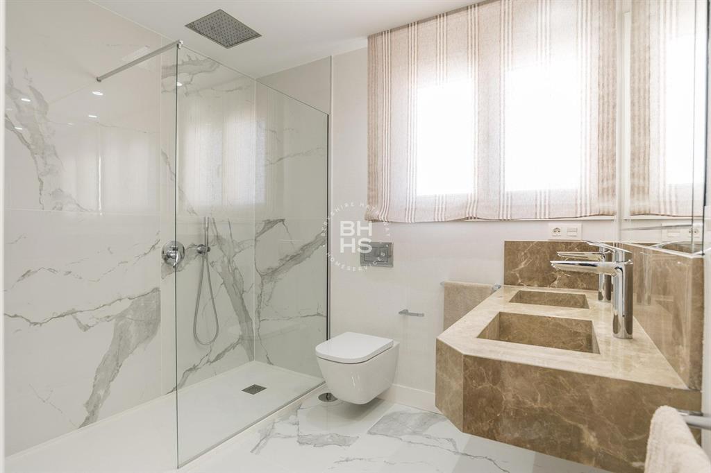 28001, Spain, 4 Bedrooms Bedrooms, ,5 BathroomsBathrooms,Residential,Active,173780