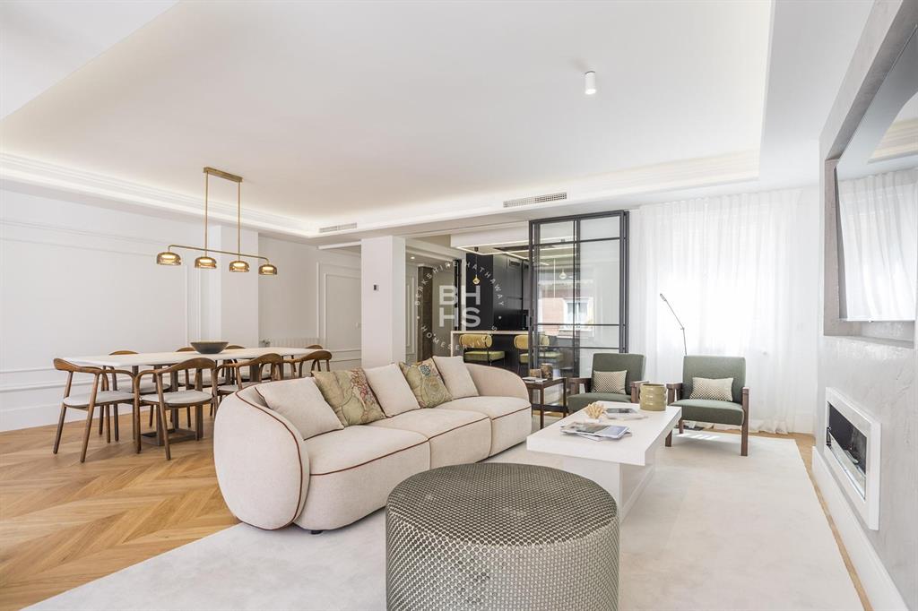 28001, Spain, 4 Bedrooms Bedrooms, ,5 BathroomsBathrooms,Residential,Active,173780