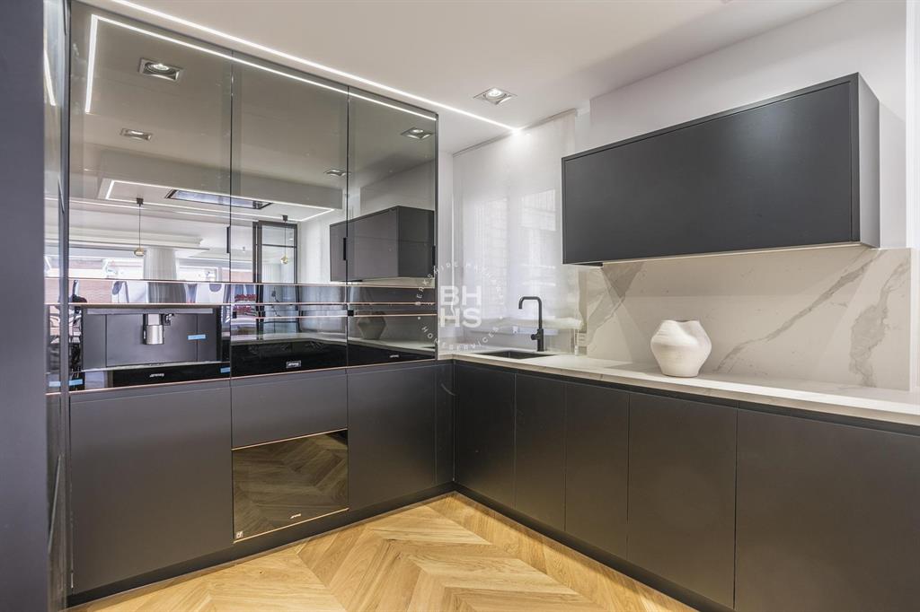 28001, Spain, 4 Bedrooms Bedrooms, ,5 BathroomsBathrooms,Residential,Active,173780