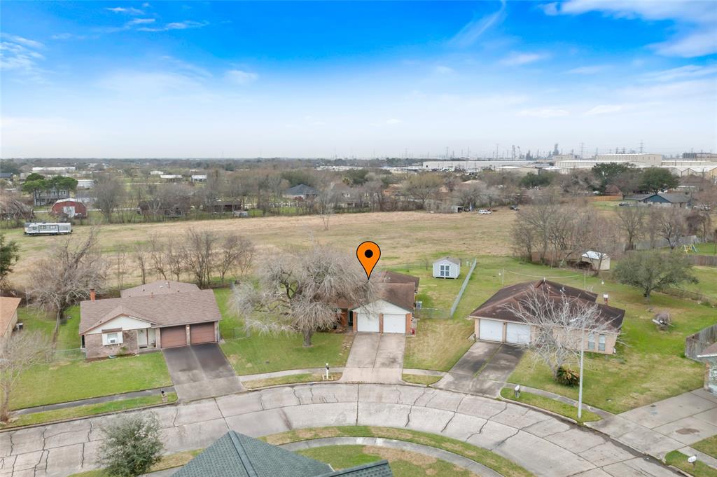 11707 Bowie Drive, La Porte, Texas image 4