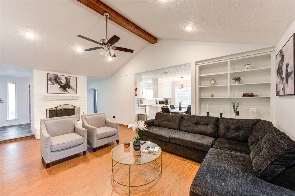 11506 Brook Meadows Lane, Meadows Place, Texas image 8