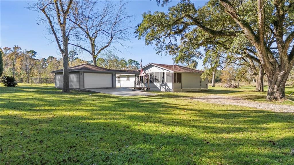 313 Roy Road, Wallisville, Texas image 33