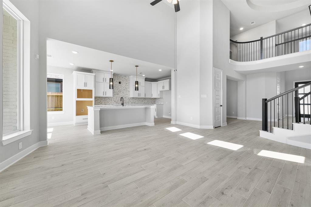 2810 Sweet Honey Lane