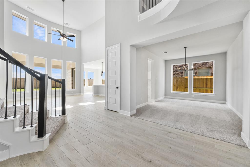 2810 Sweet Honey Lane
