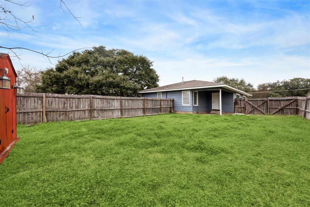 1445 Kosse Street, Hempstead, Texas image 20