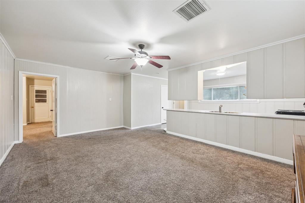 1445 Kosse Street, Hempstead, Texas image 8