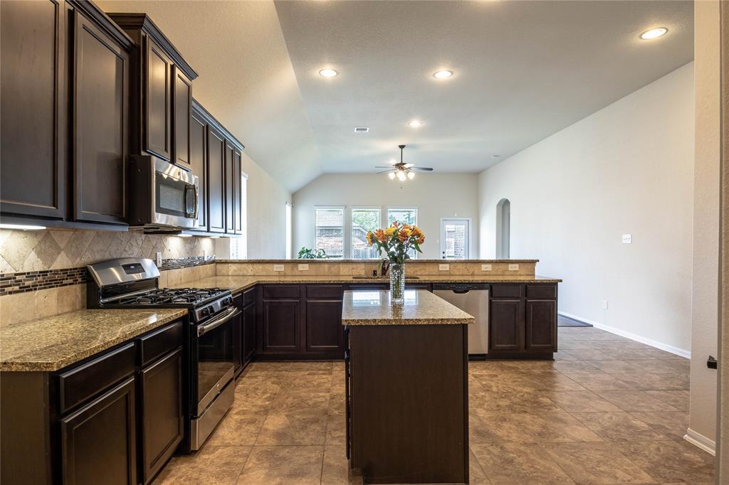 23419 Banks Mill Drive, New Caney, Texas image 13