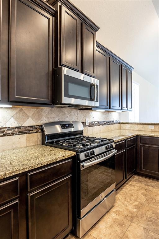 23419 Banks Mill Drive, New Caney, Texas image 14